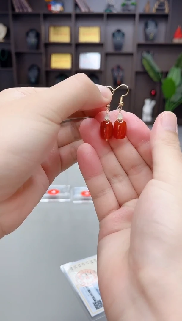 未镶嵌耳饰玛瑙/玉髓1335000