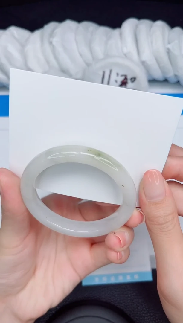 石英质玉手镯未镶嵌329-52.5