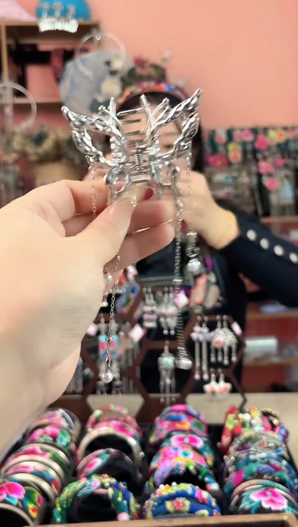 艺枝独绣手工饰品144