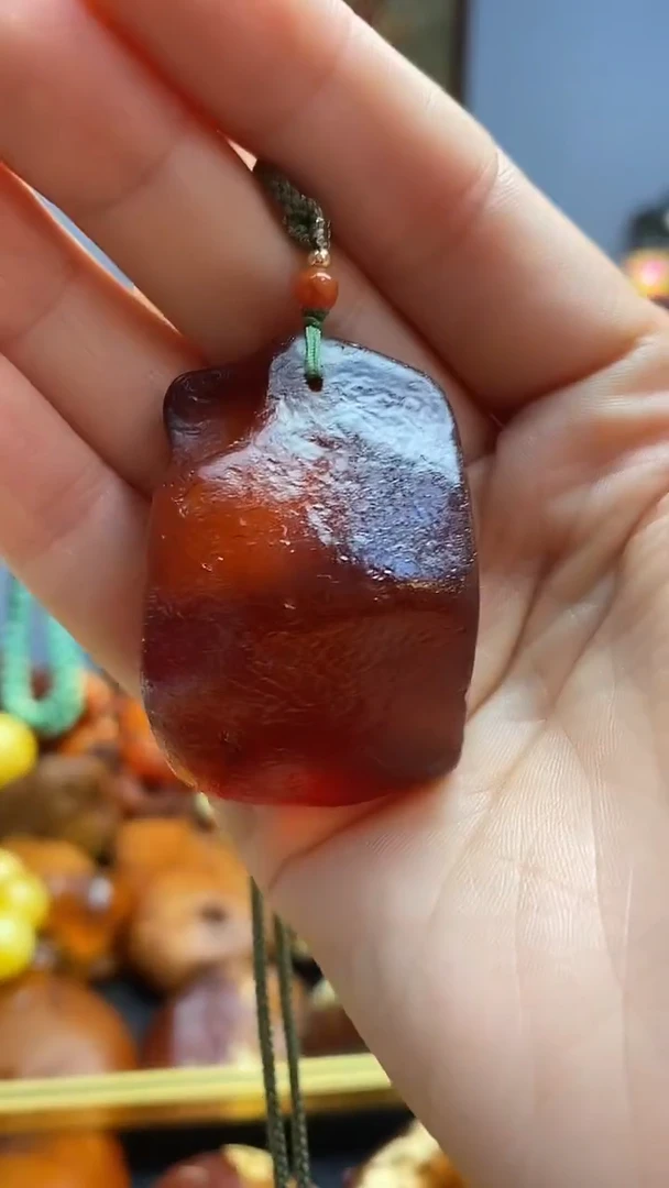 琥珀颈饰未镶嵌吊坠