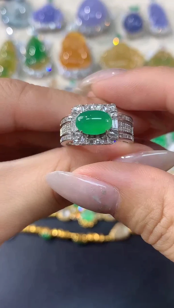 翡翠戒指18K金镶嵌戒指 |  16800