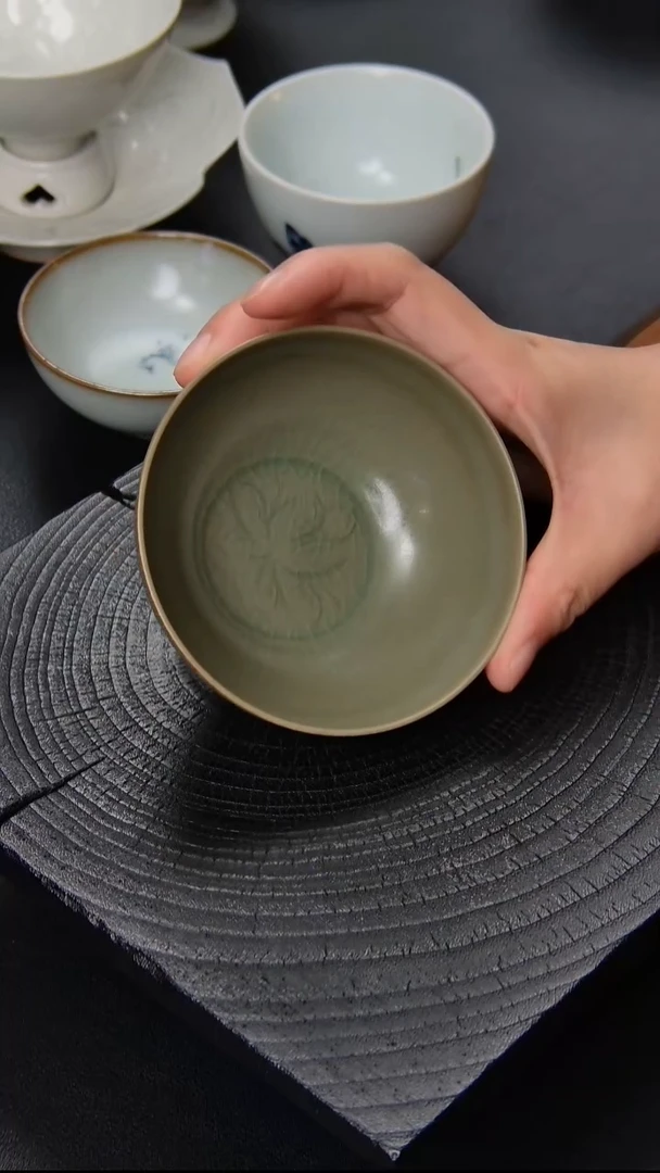 蓝天手作青釉划花圆口杯早期无款