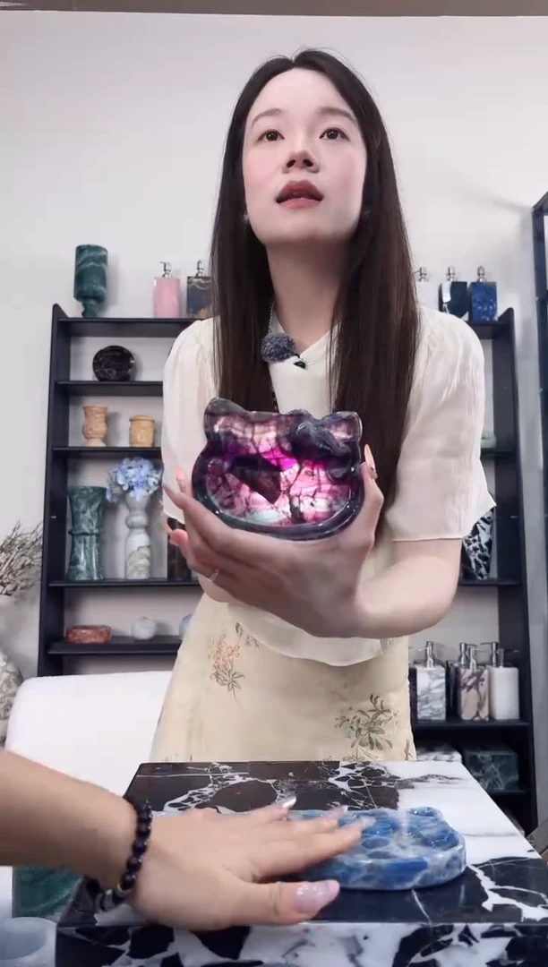 石材绿水晶小猫盘040