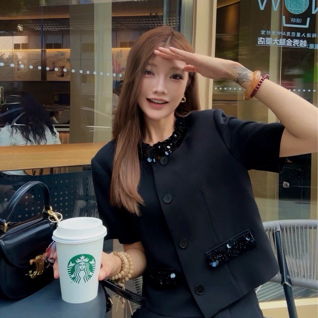 Vera Seriase设计师2025夏季新款时尚黑色圆领短袖外套2I2C1WT887