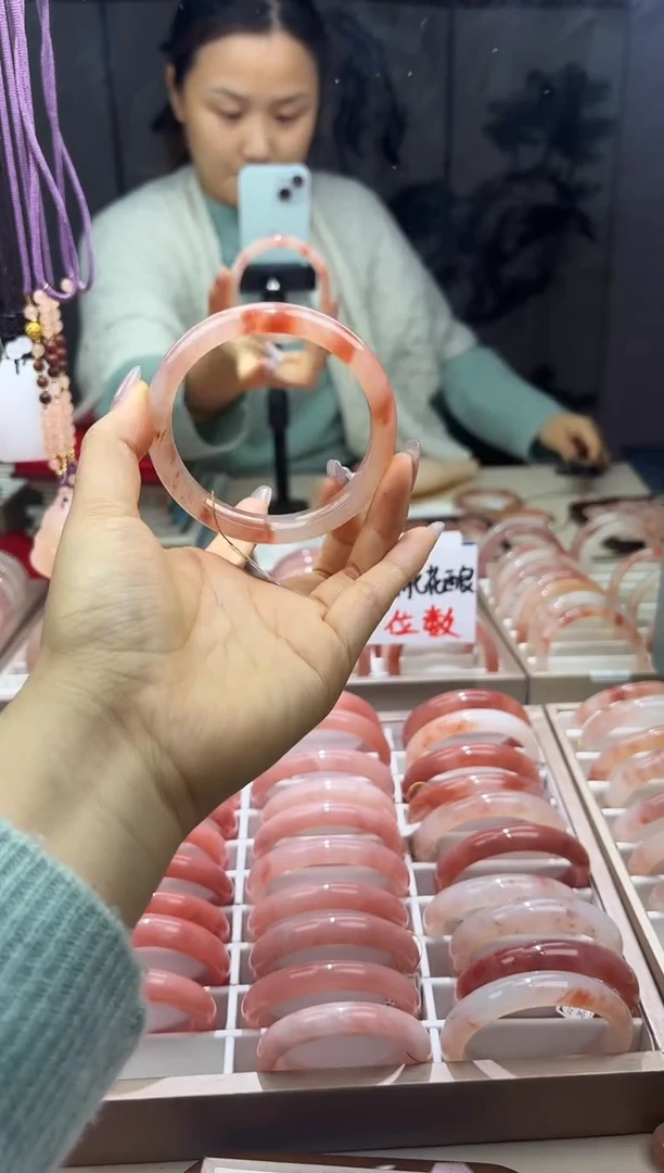 未镶嵌手镯石英质玉（金丝玉）桃花酿手镯60