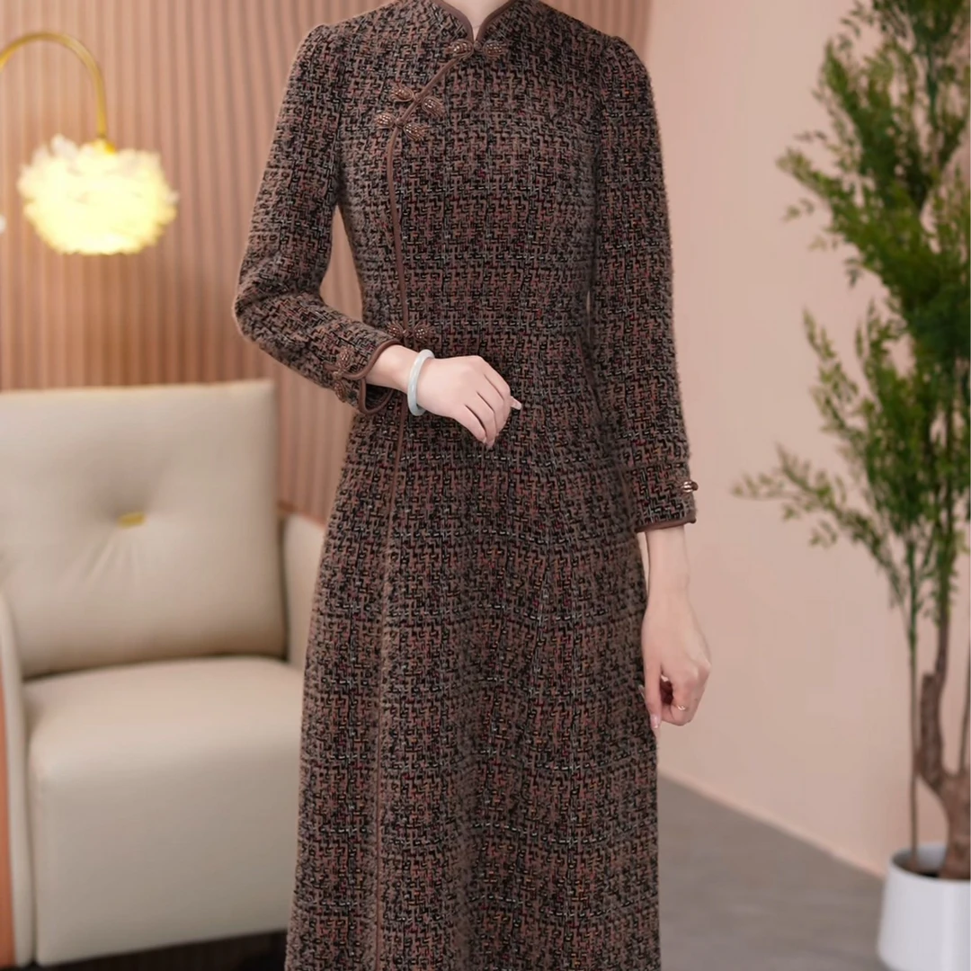 【宸锦女装】24169冬季穿搭新款连衣裙收腰显气质