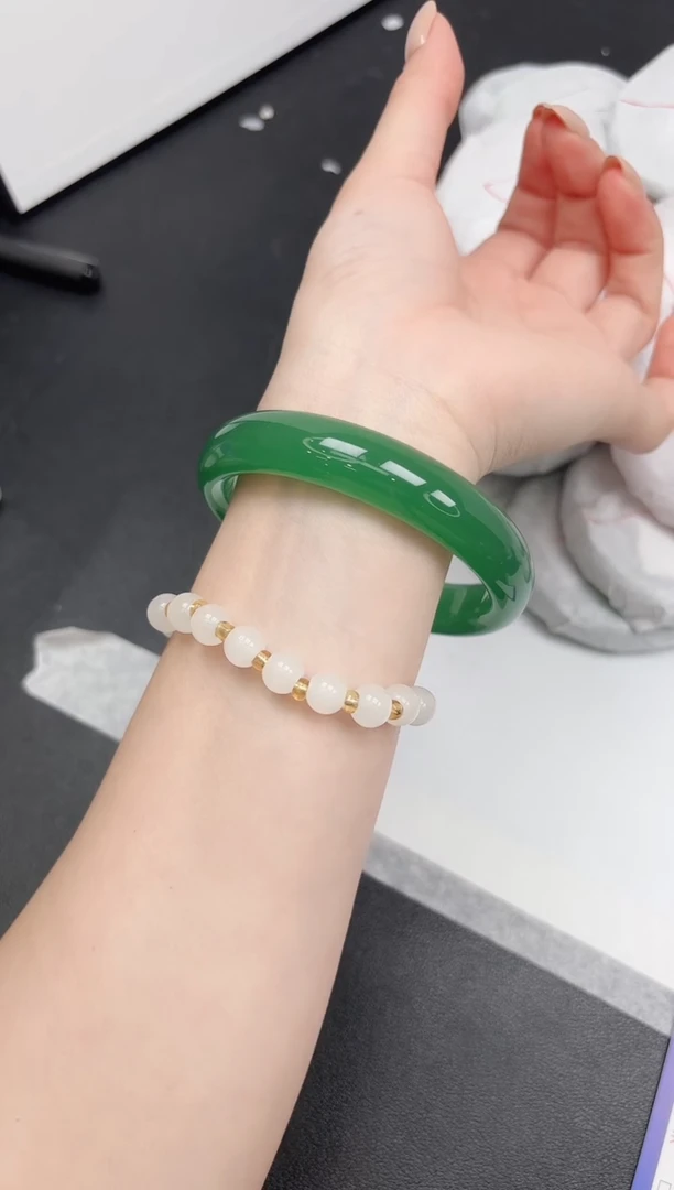 未镶嵌手镯石英质玉239/6465