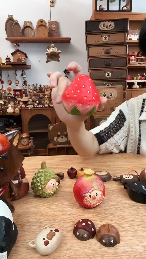 木木雕草莓草莓草莓