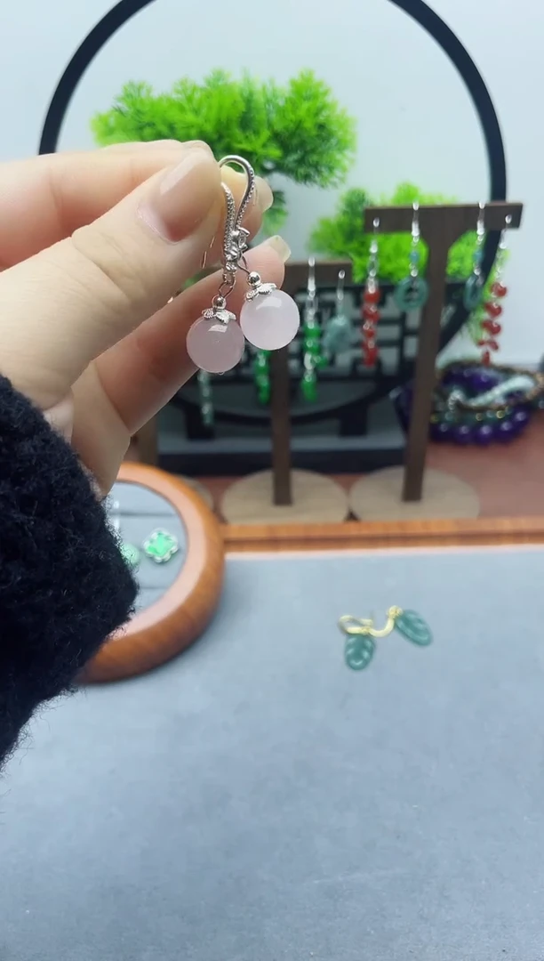 未镶嵌和田玉耳饰218000