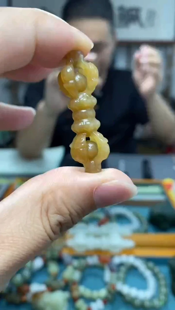颈饰未镶嵌和田玉4