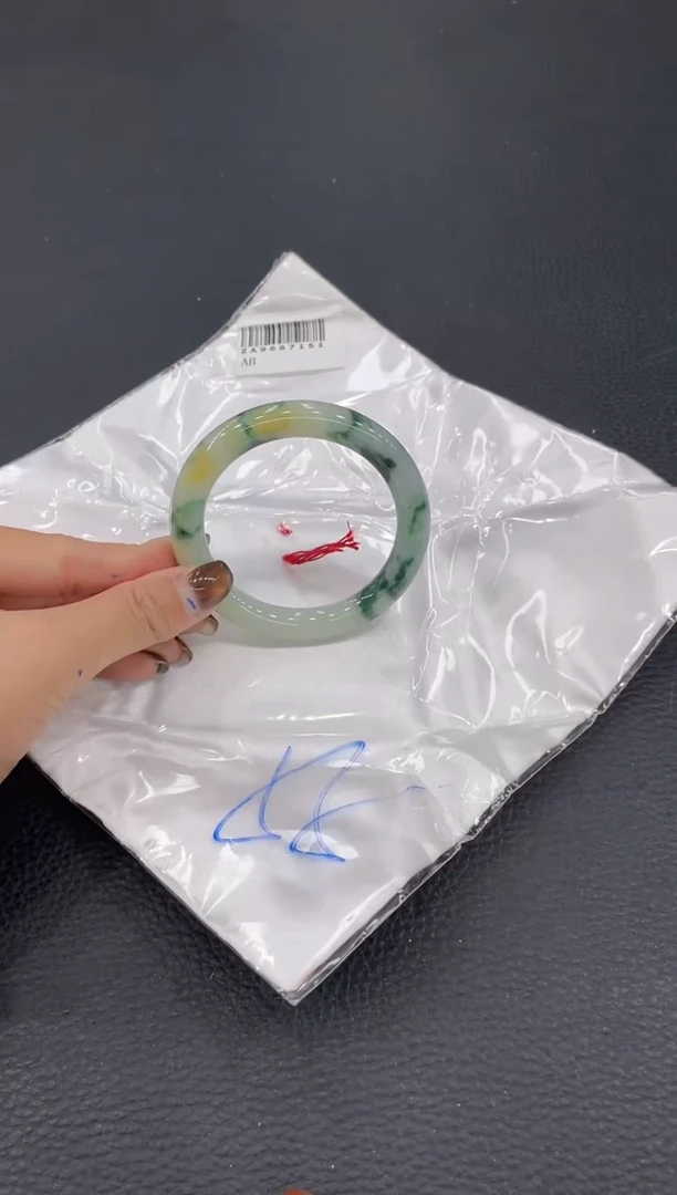 【闪购商品】翡翠手镯未镶嵌手镯