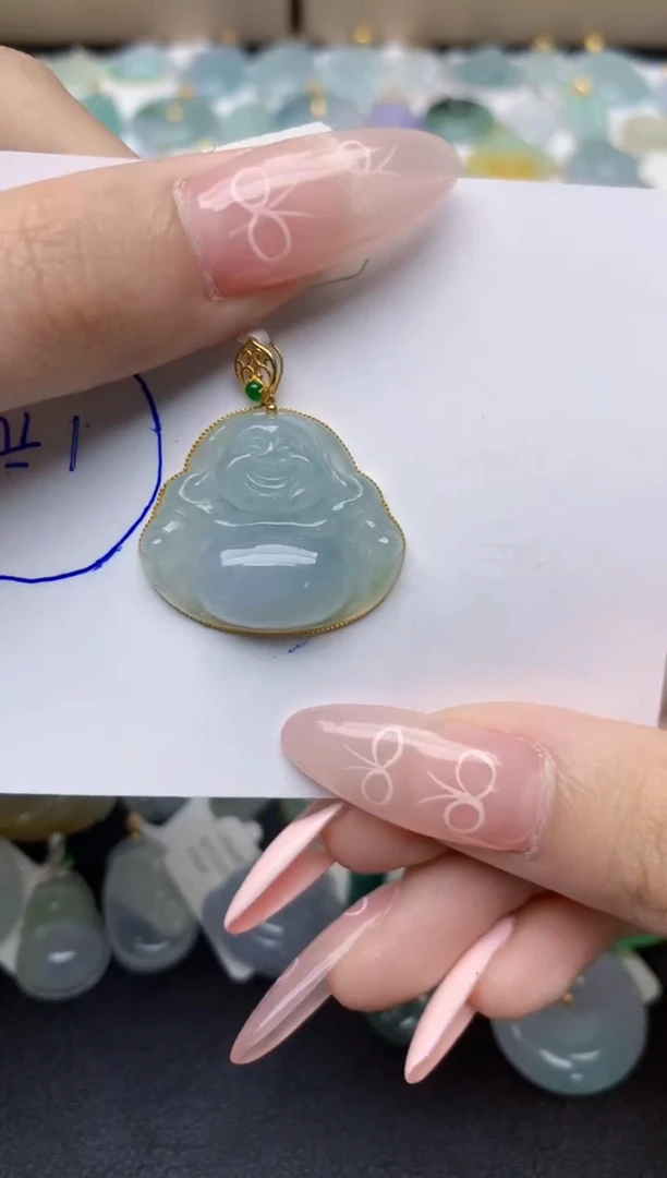 翡翠18K金镶嵌颈饰天然翡翠A货