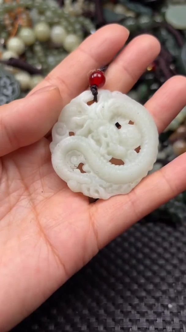 【闪购商品】和田玉颈饰未镶嵌.