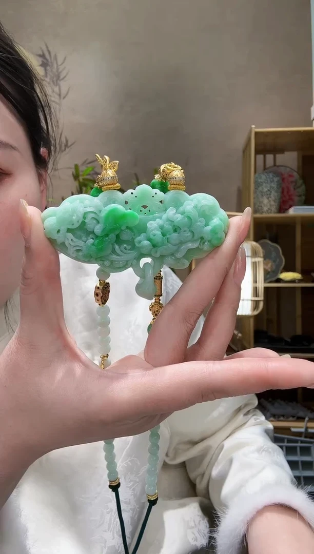 【闪购商品】翡翠颈饰未镶嵌吊坠