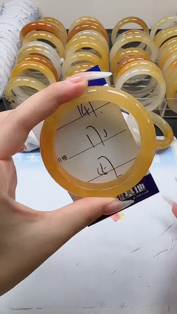 未镶嵌手镯石英质玉141