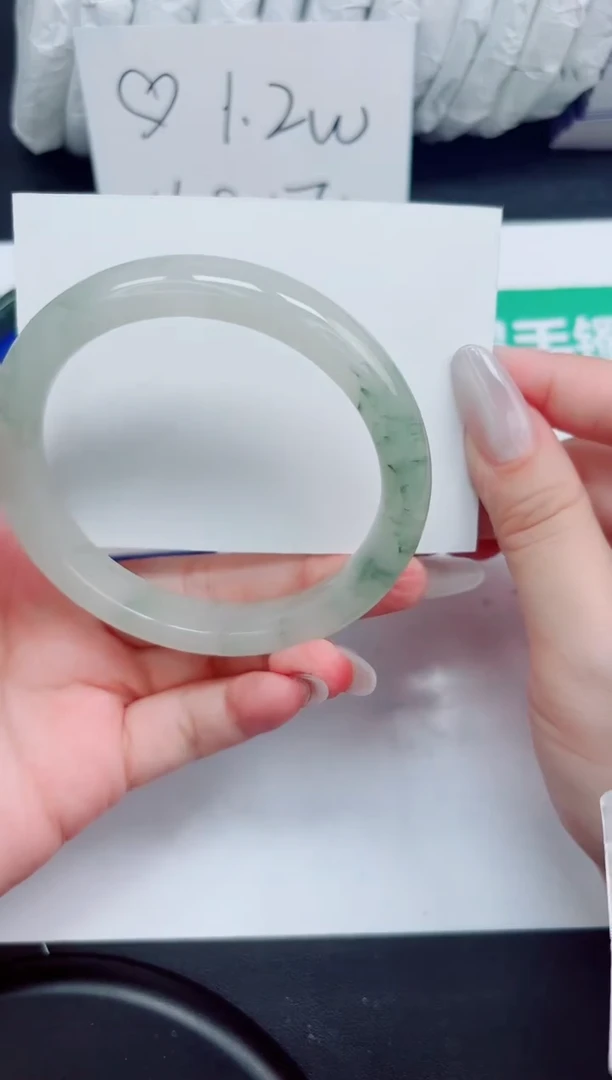 石英质玉手镯未镶嵌72-64.5