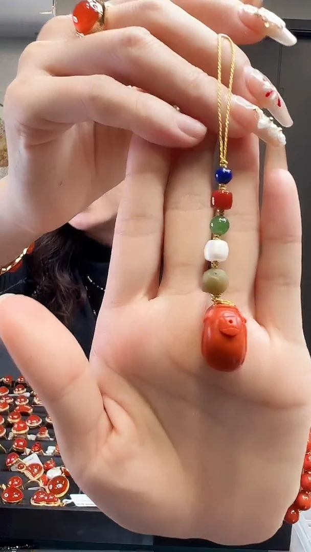 【闪购商品】南红玛瑙手机链未镶嵌/设计款