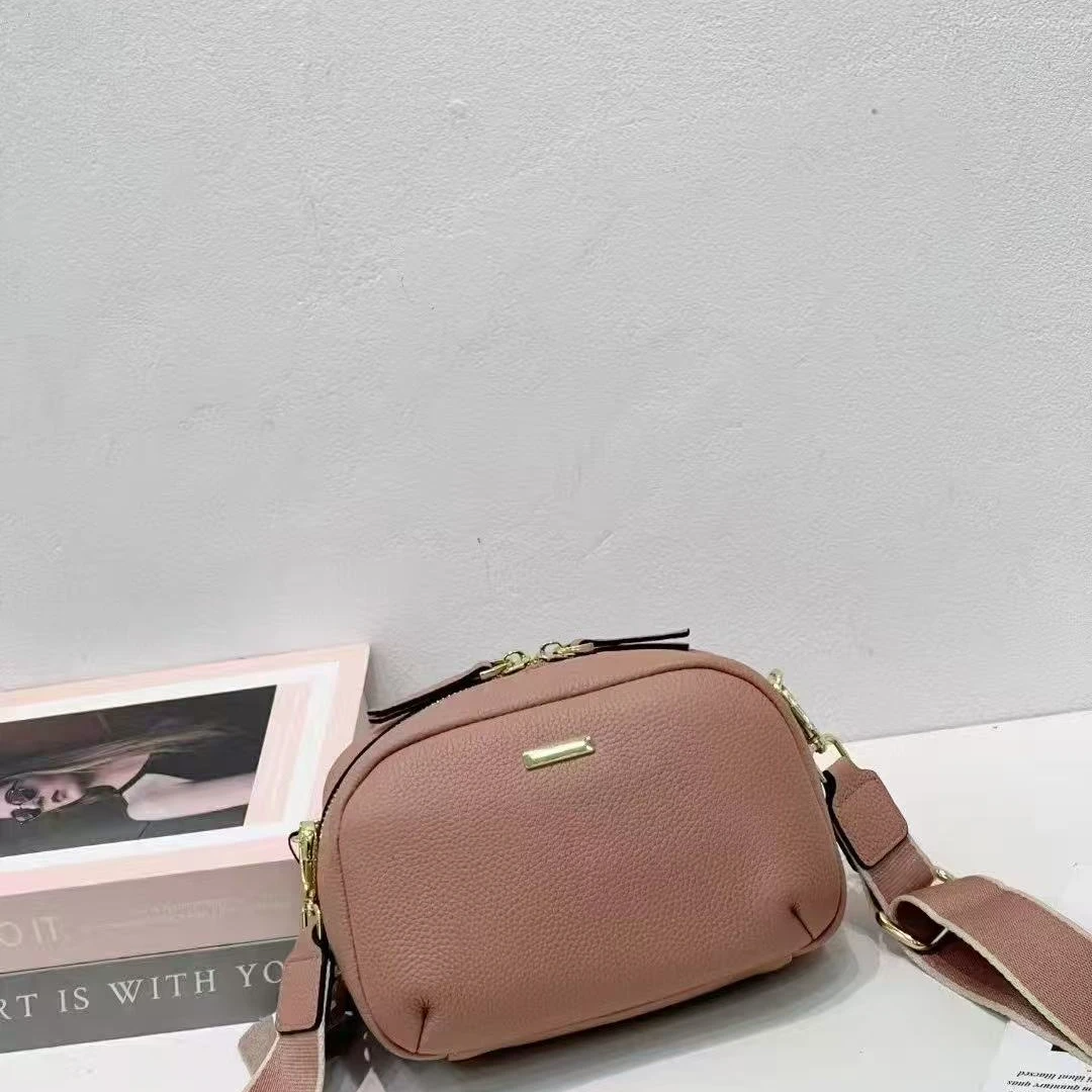 街头潮流袋鼠肩包斜挎包田园风气质百搭单根纯色单肩轻奢休闲真皮