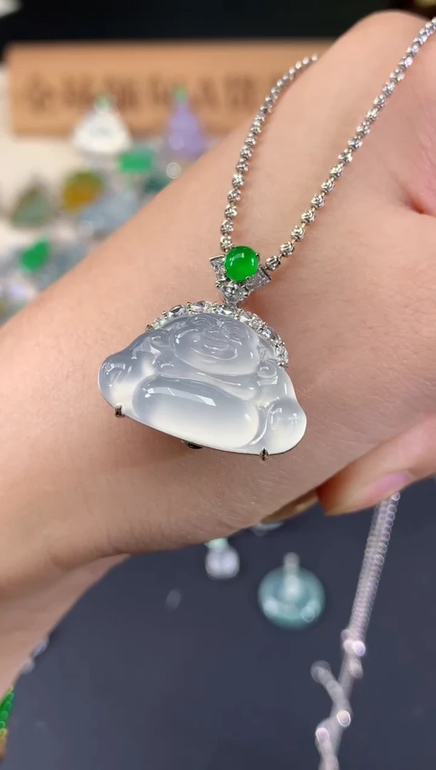 翡翠18K金镶嵌吊坠(不含链)Q138|36800