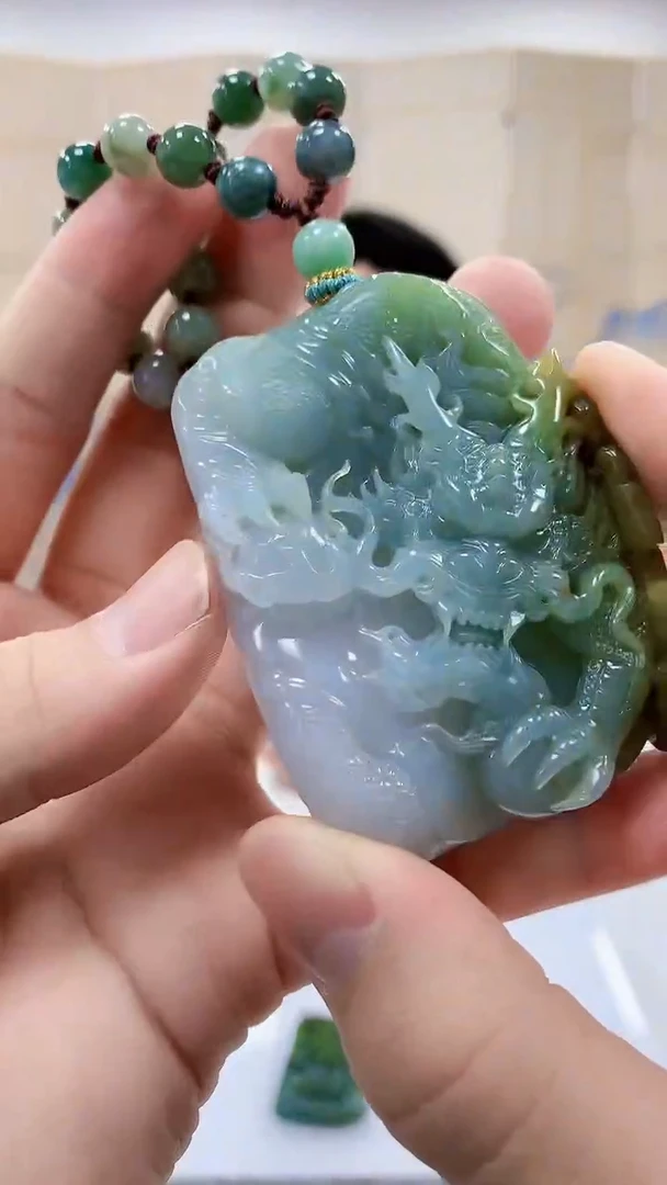 【闪购商品】定制翡翠未镶嵌4812bb-毛货挂件67