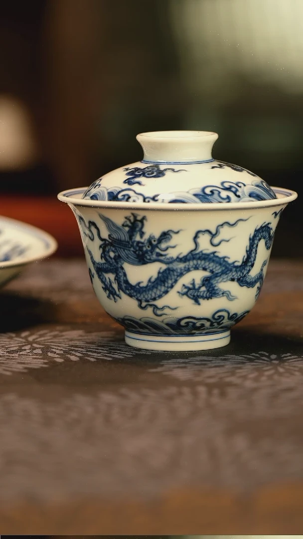 仿明青花双龙纹盖碗