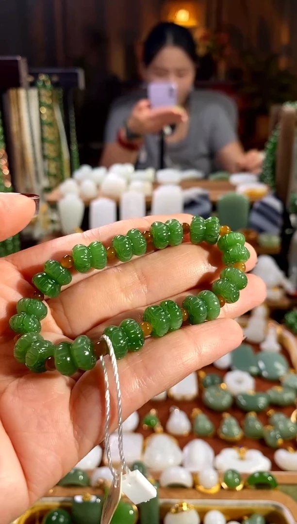 未镶嵌手链和田玉.