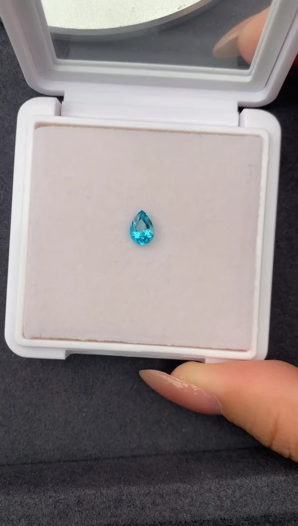 未镶嵌磷灰石裸石0.7ct磷灰石  FH  定制