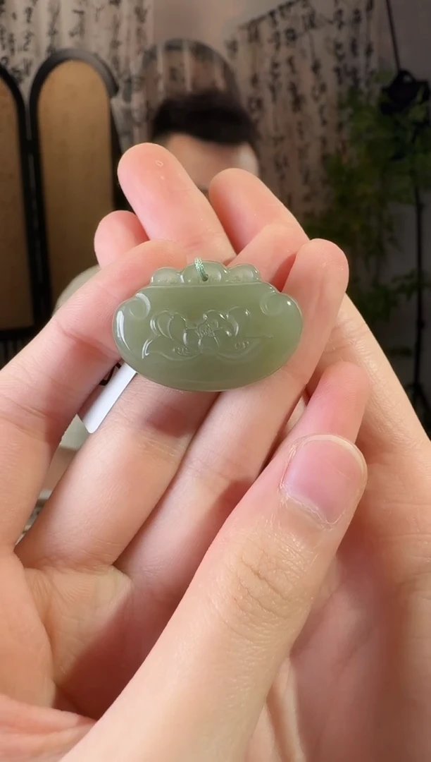 和田玉未镶嵌颈饰锁cp19