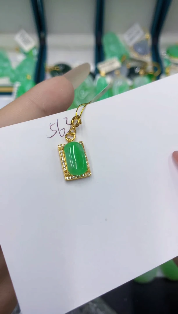 颈饰未镶嵌翡翠111111