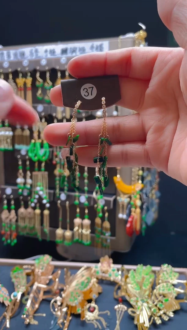 【闪购商品】翡翠耳饰合金035翡翠饰品