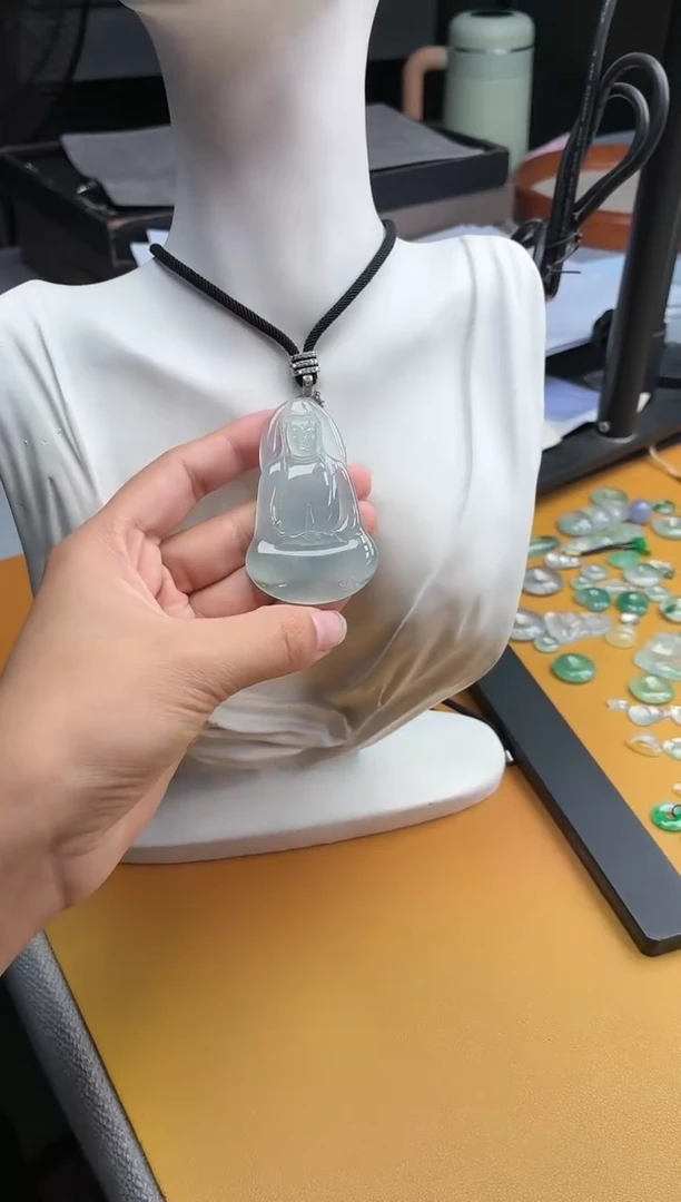 吊坠(不含链)未镶嵌翡翠25 素衣 60.4 38.8 5.6