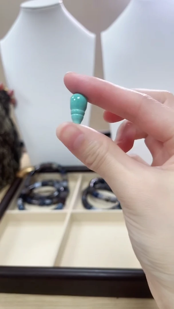 走绿款三通小挂件