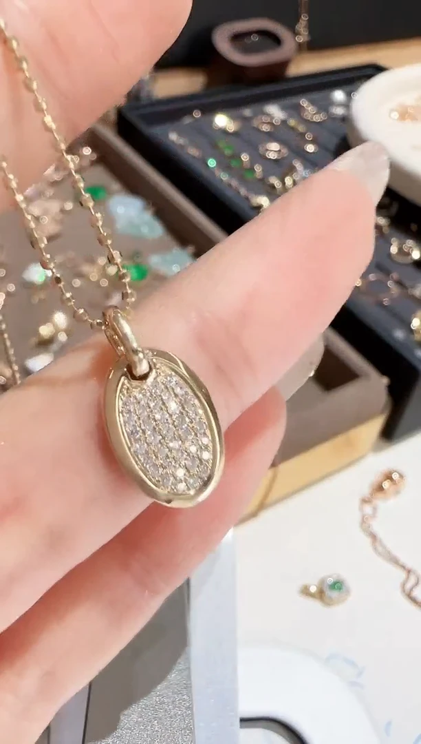 单吊坠18K金镶嵌钻石椭圆钻石牌牌吊坠不含链