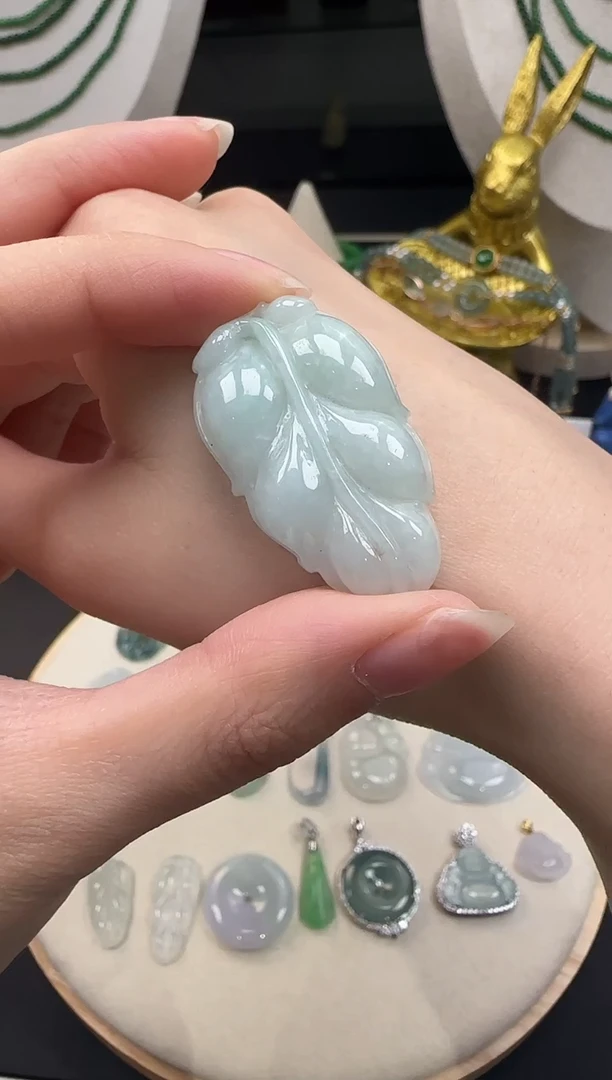 【闪购商品】翡翠吊坠(不含链)未镶嵌【海莎一口翠】翡翠挂件1
