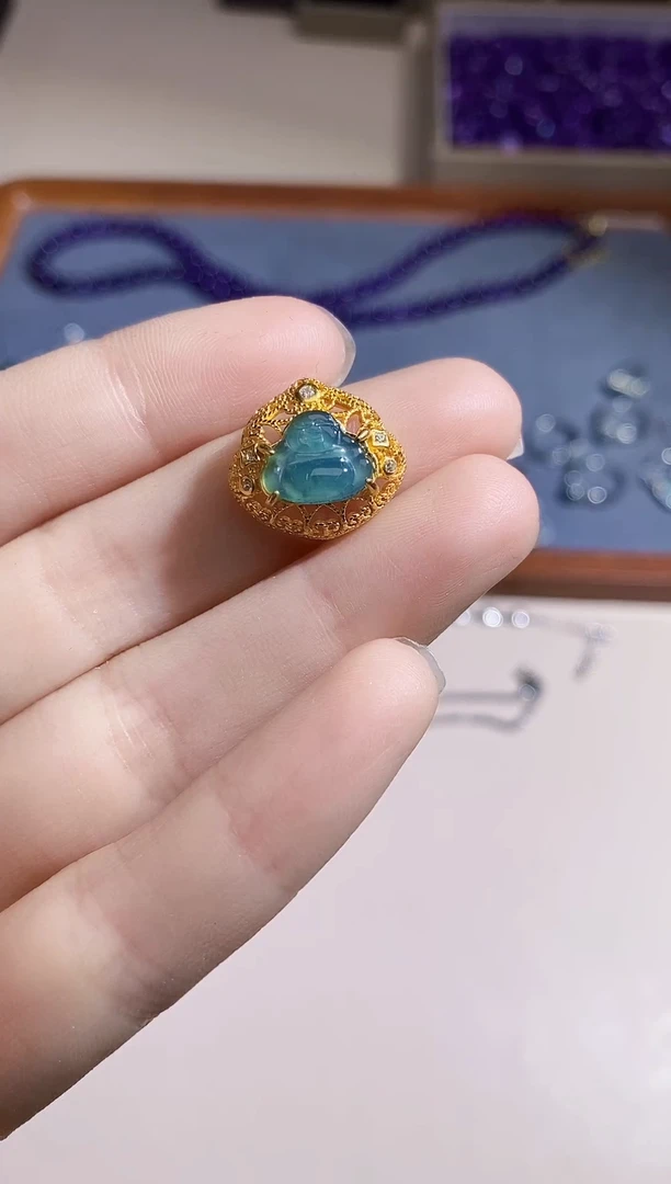 【闪购商品】翡翠吊坠(不含链)未镶嵌多样性 发其一  【37】