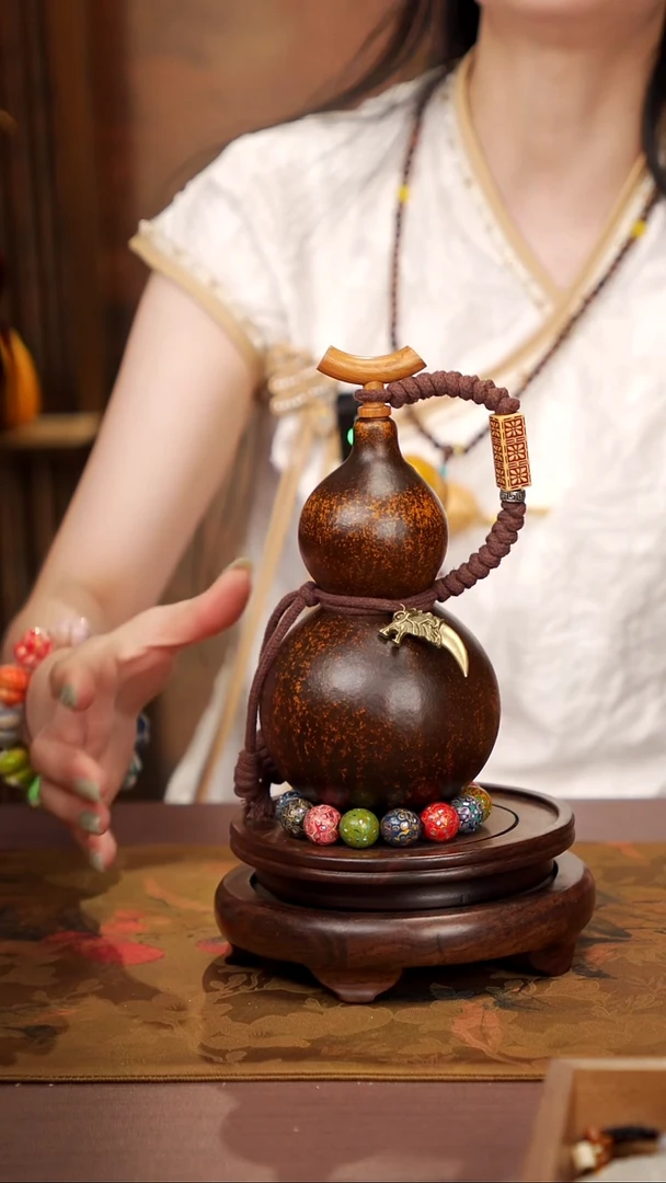 33易林大漆酒葫芦-----128