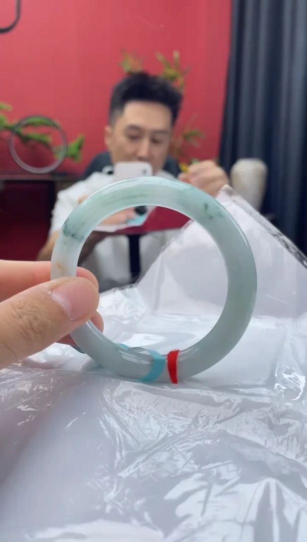 未镶嵌手镯翡翠5