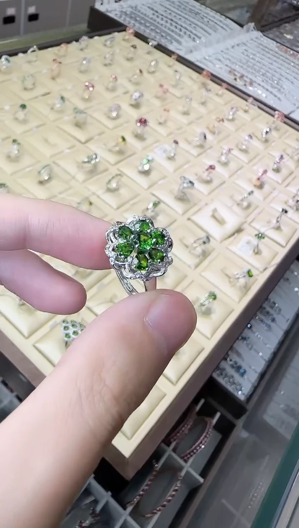 戒指透辉石银S925镶嵌3*4mm