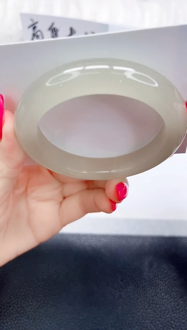 未镶嵌手镯石英质玉150-54.4