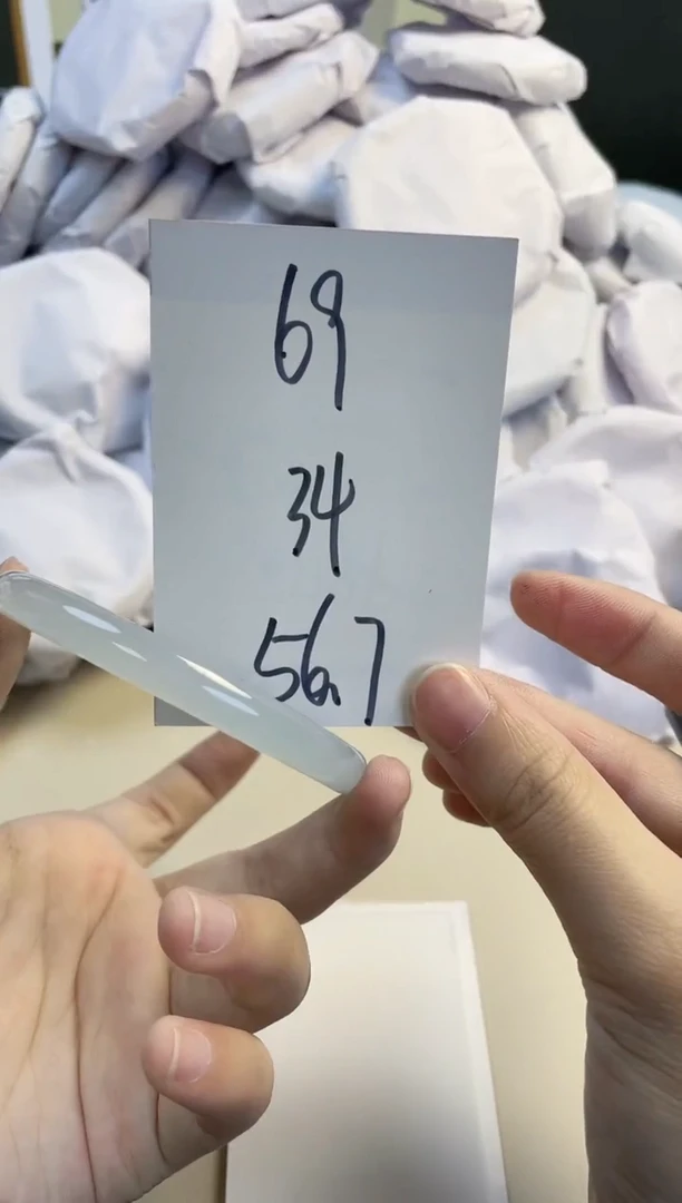 【闪购商品】玛瑙/玉髓手镯未镶嵌69