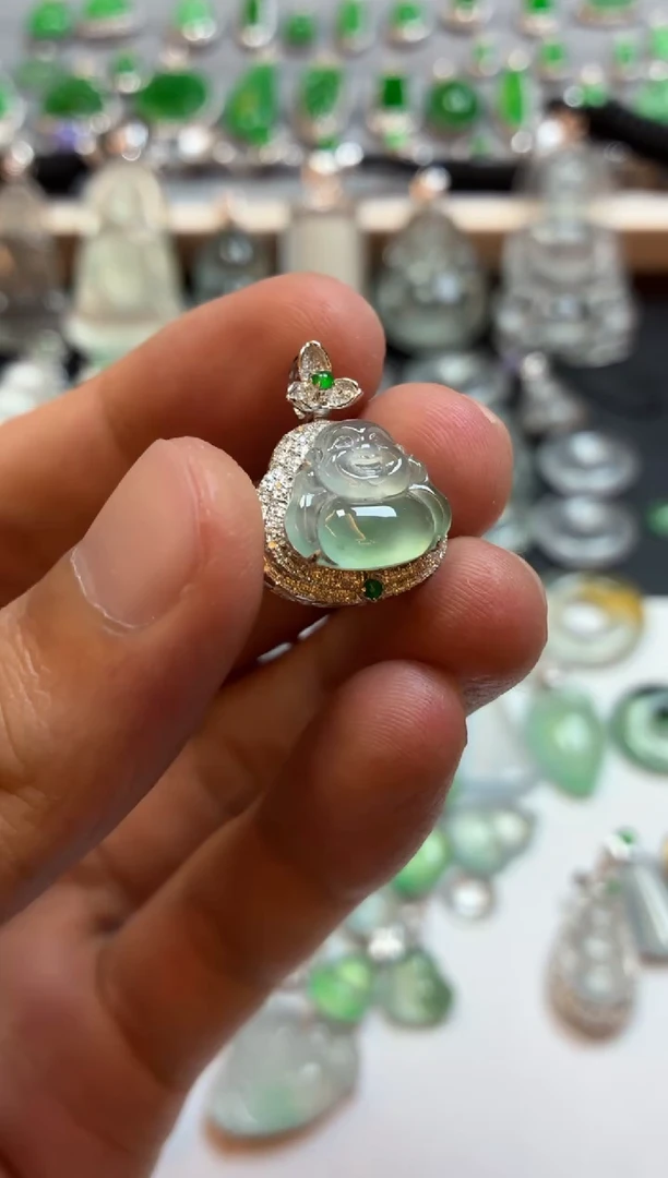 吊坠(不含链)18K金镶嵌翡翠佛公