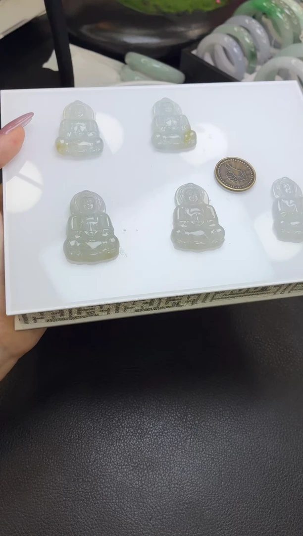 吊坠(不含链)未镶嵌翡翠吊坠多样性发一件