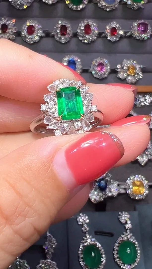 18K金镶嵌两用款祖母绿