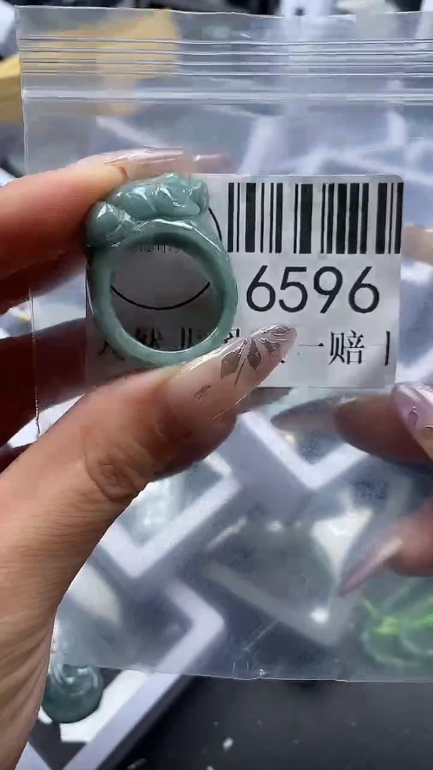 吊坠(不含链)未镶嵌翡翠6596