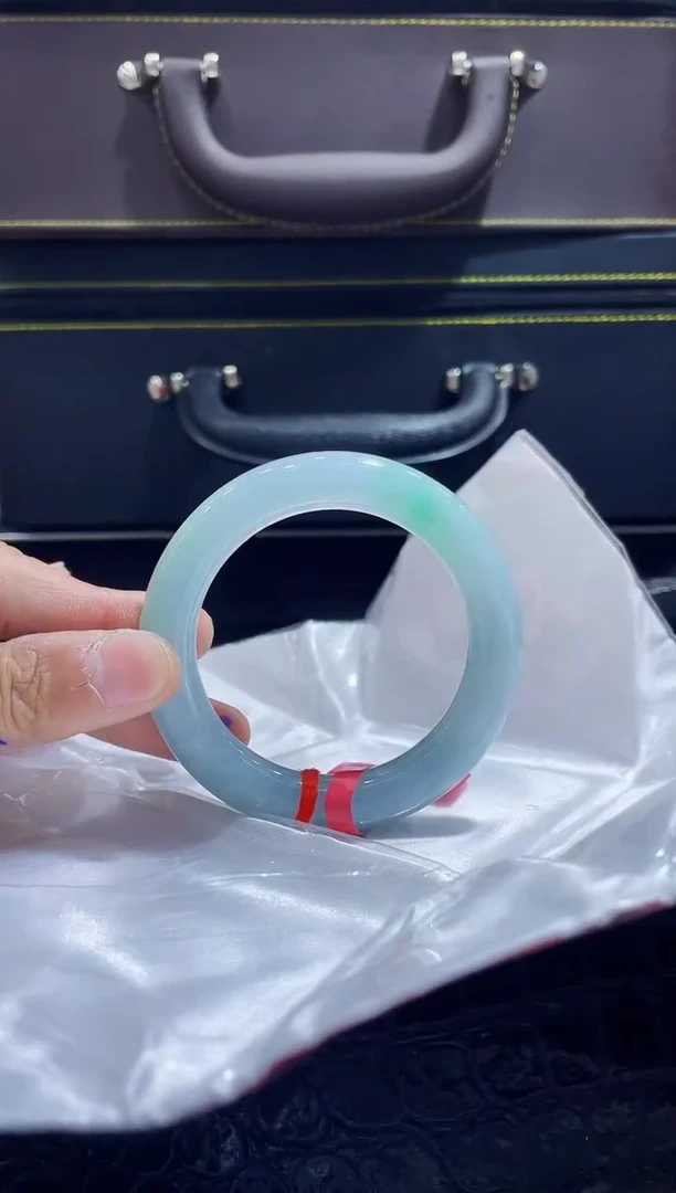 未镶嵌手镯翡翠4