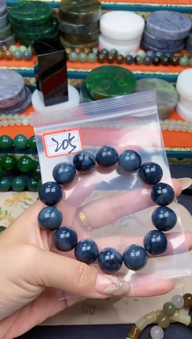 和田玉未镶嵌颈饰和田玉