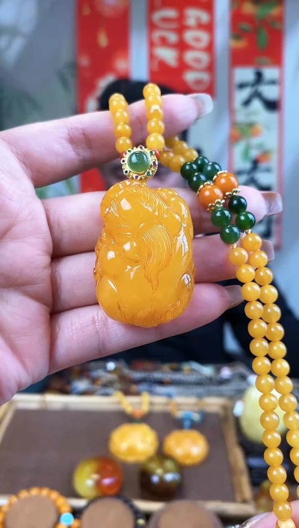 【闪购商品】琥珀裸石未镶嵌基地发货 一物一证 顺丰包邮