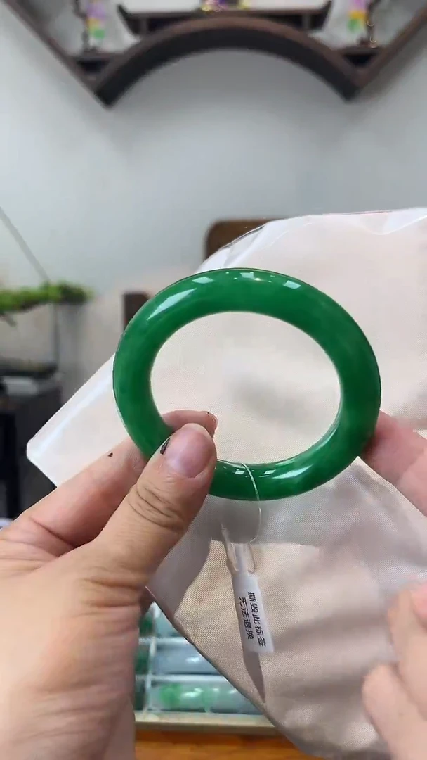 【闪购商品】砖雕闪38 圈口55 独货手镯