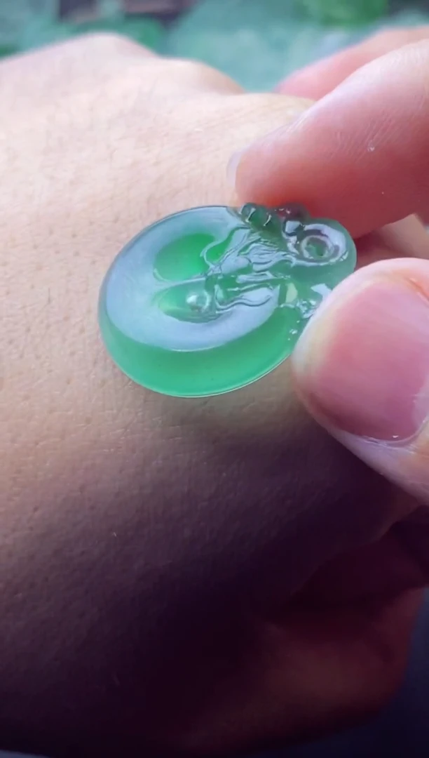 未镶嵌定制翡翠一**北一路向北