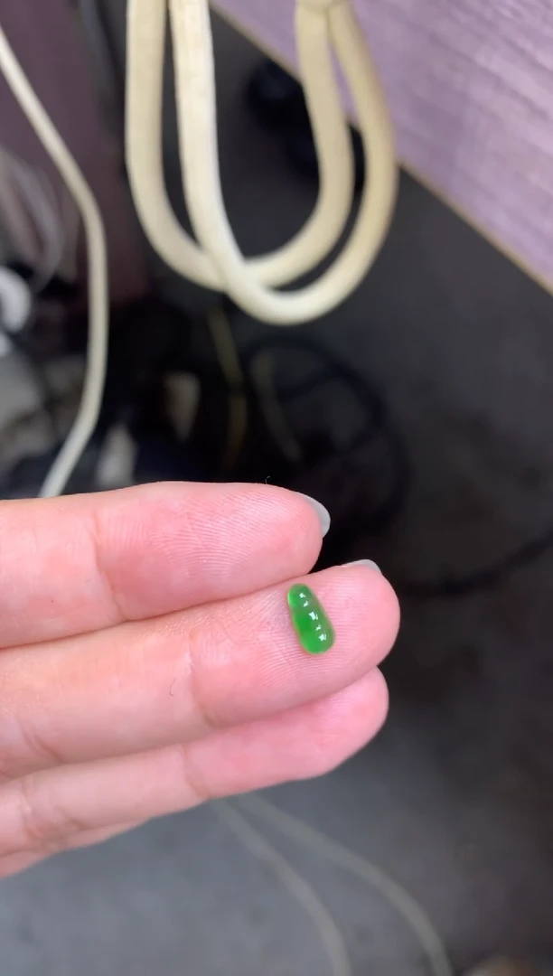 未镶嵌定制翡翠毛货